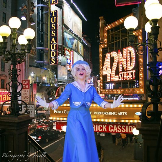 42nd Street (2018)Free Rain